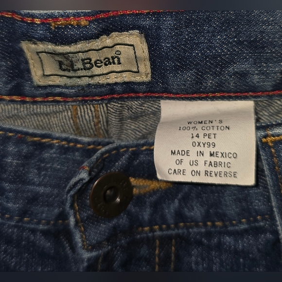 L.L. Bean Boot Cut Jeans Size 14 Petite - Picture 3 of 3